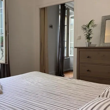 37m At 2 Steps From The Place Des Vosges Appartamento Parigi