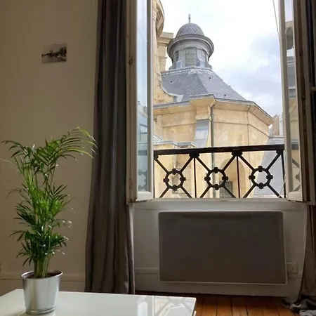 37m At 2 Steps From The Place Des Vosges Apartment *