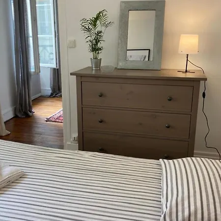 Apartment 37m At 2 Steps From The Place Des Vosges *